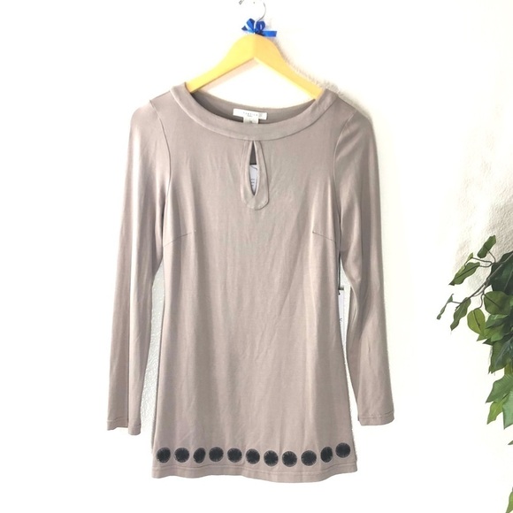 NWT Vertigo Paris Long Sleeve Tunic Top - Picture 1 of 6